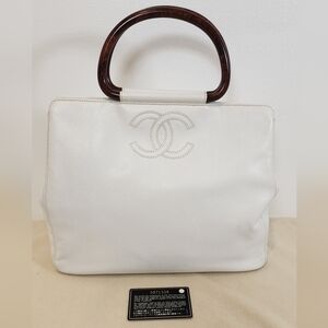 Chanel 1997-1999 Caviar Wood Top Handle. Summer Ready! Super cute.